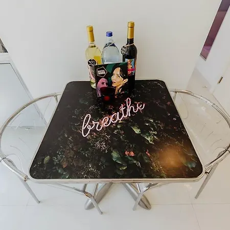 Art 公寓式酒店