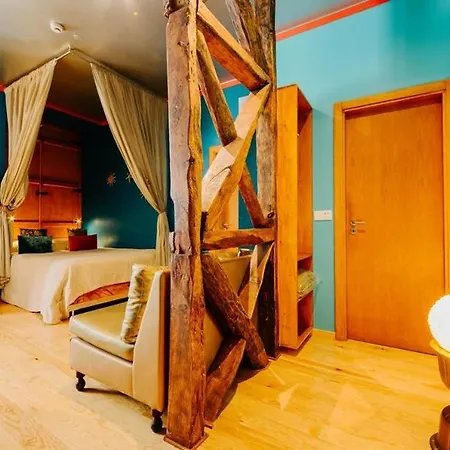 Ξενοδοχείο με διαμερίσματα Art