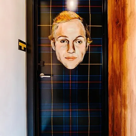 Art Aparthotel 4*